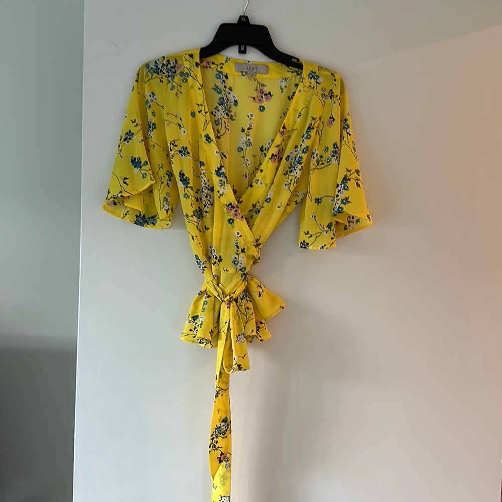 The Loft XS.. no tags but never worn.